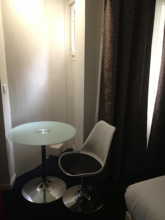 Hotel Savoy Paris Quarto foto