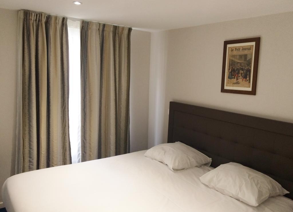 Hotel Savoy Paris Quarto foto