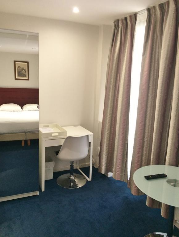 Hotel Savoy Paris Quarto foto